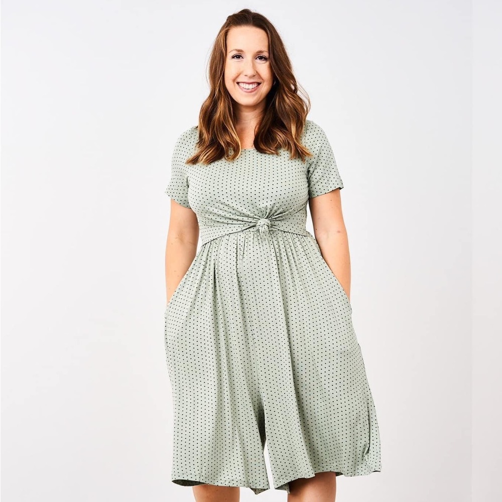 NWT Ivory Dots Boardwalk
